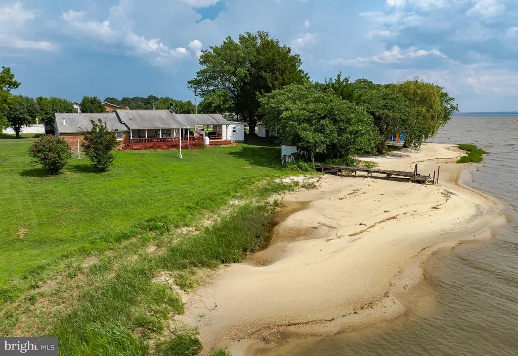 20395 Bowles Rd, COLTONS POINT