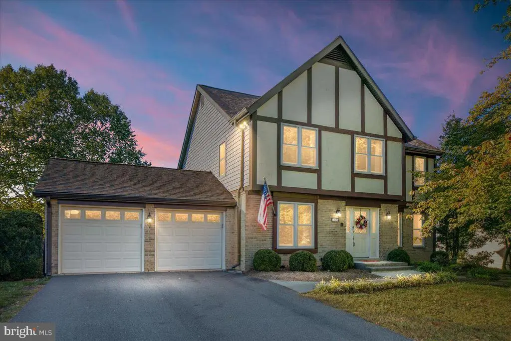 12436 Wendell Holmes Rd, HERNDON