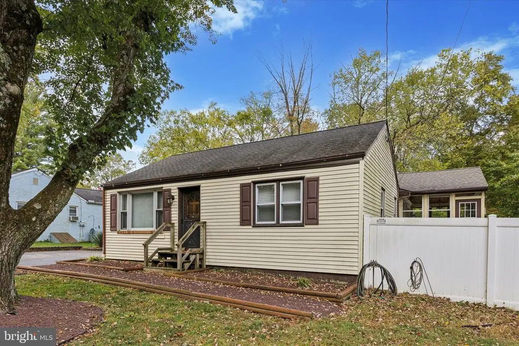 29 Langhorne Ave, FEASTERVILLE TREVOSE