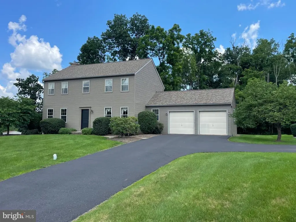 108 Wilson Dr, SCHWENKSVILLE