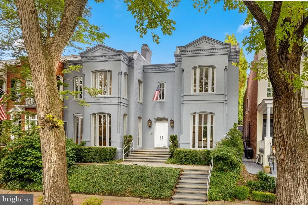 2813 Q St Nw, WASHINGTON