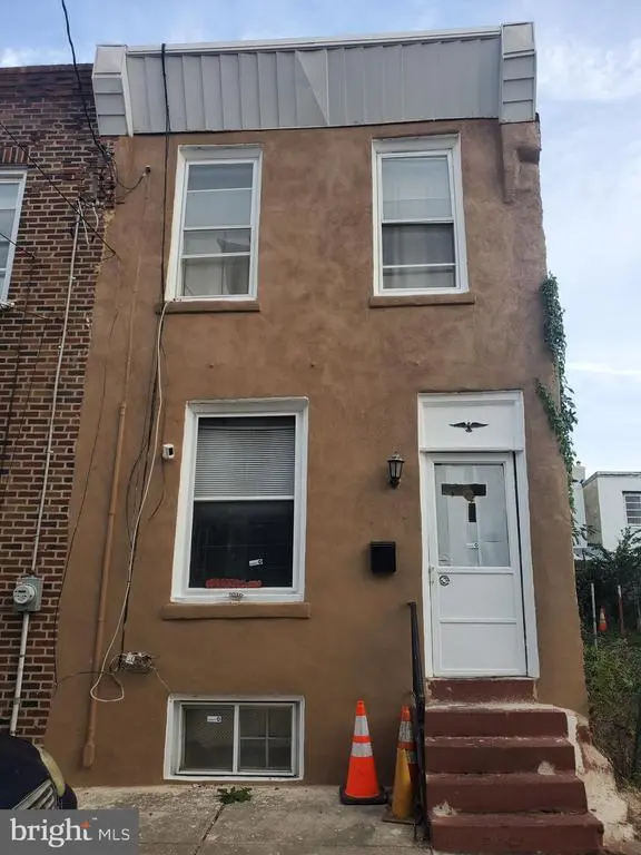 3083 Weikel, PHILADELPHIA