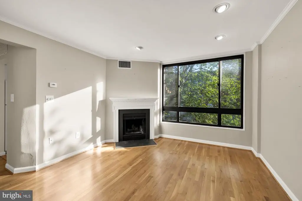 3825 Davis Pl Nw #202, WASHINGTON