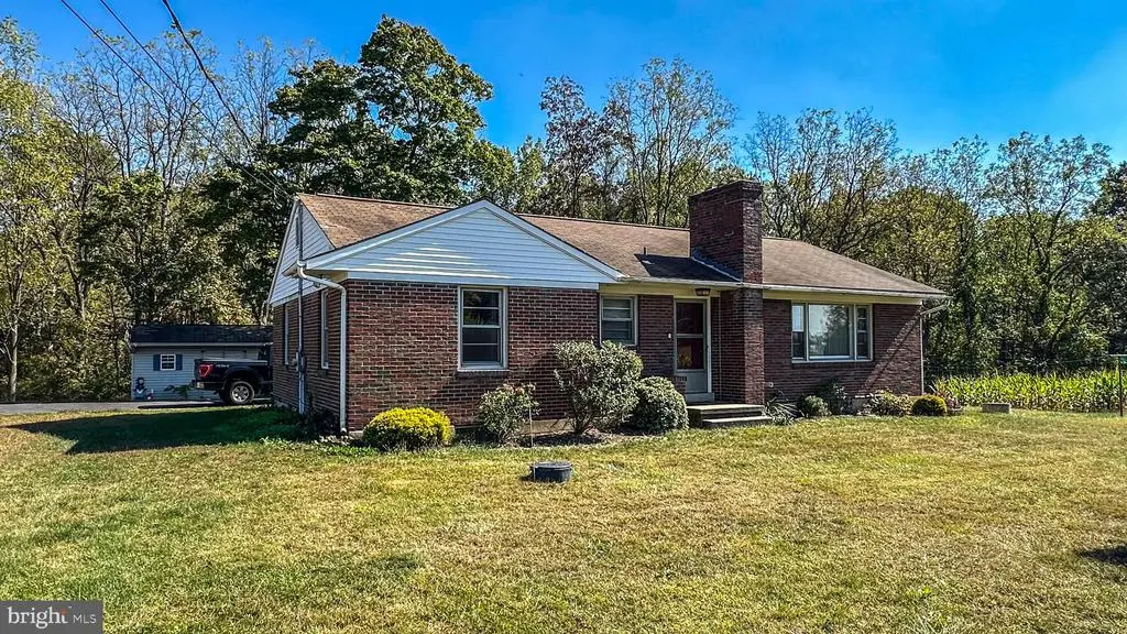 57 Mountain View Rd, BETHEL