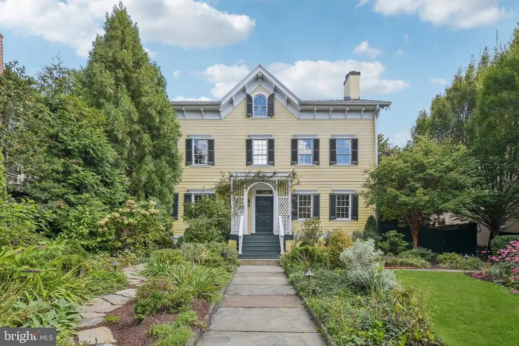 1545 35th St Nw, WASHINGTON