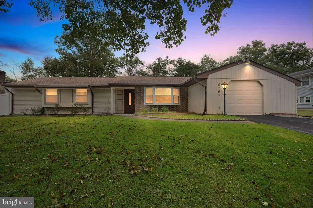 2769 Pinewood Dr, WALDORF