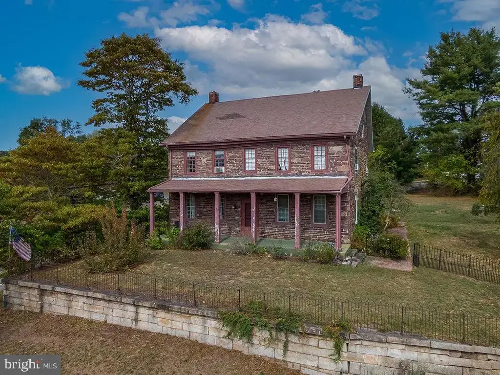 3059 Peters Mountain Rd, HALIFAX