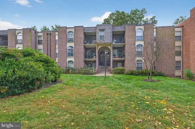 8310 Tobin Rd #23, Annandale