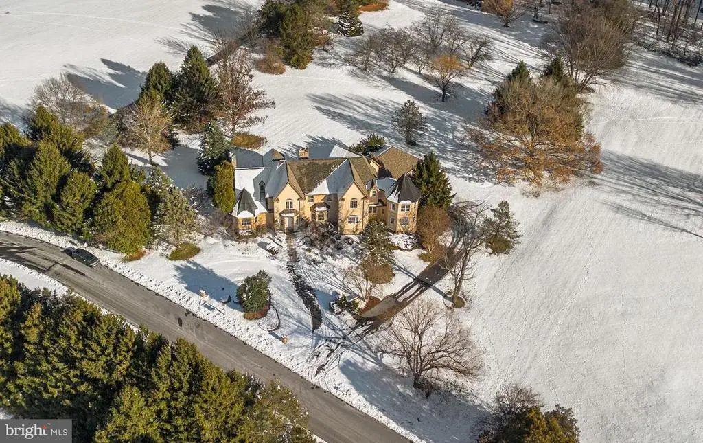 2840 Kings Gift Dr, Ellicott City