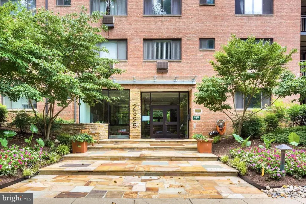 2325 42nd St Nw #420, WASHINGTON