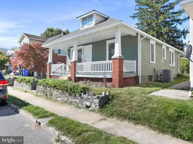 541 Guilford Ave, Hagerstown