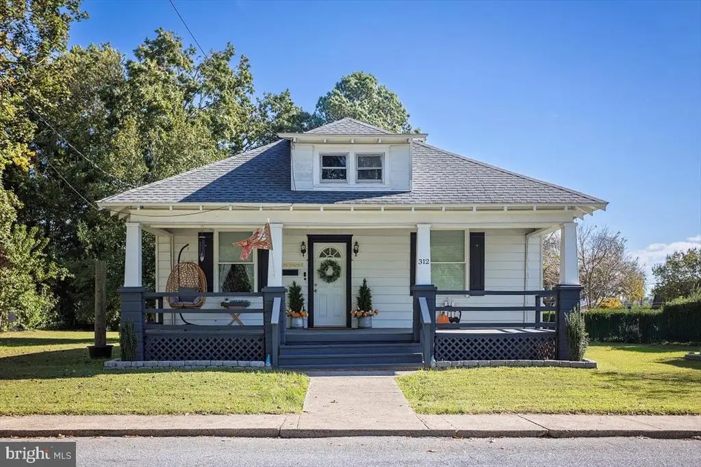 312 Charles, HURLOCK