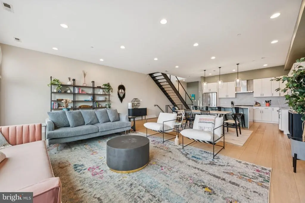 1316 Shepherd St Nw #4, WASHINGTON