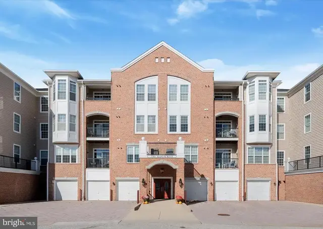 7305 Maplecrest Rd #207, Elkridge