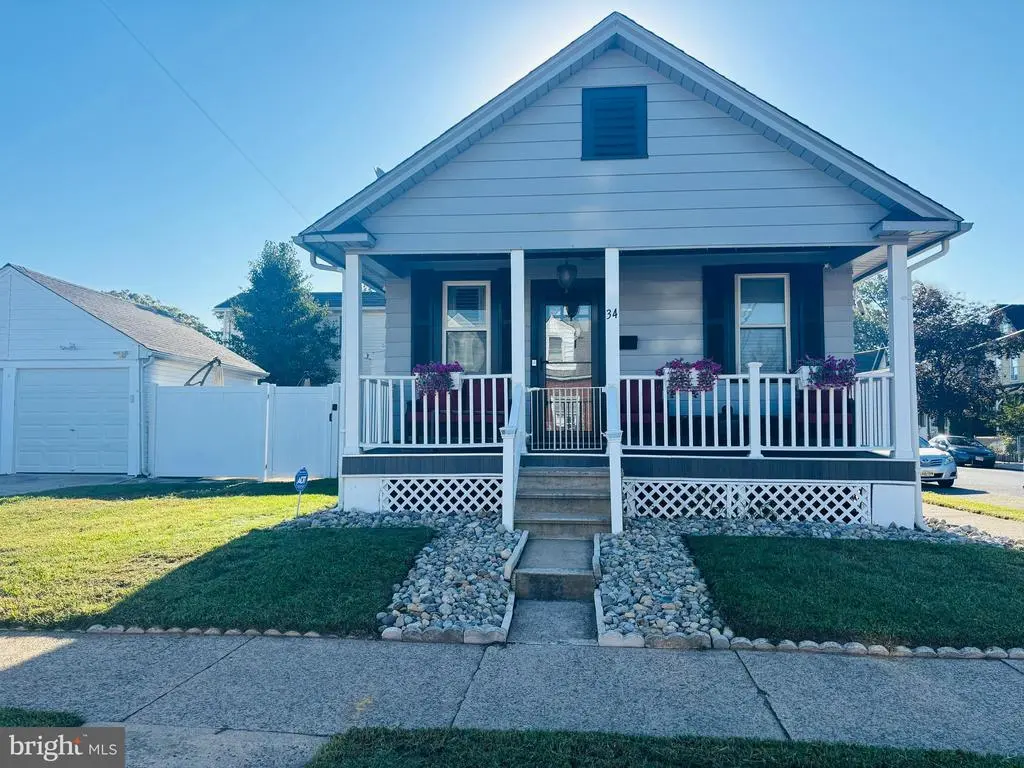 34 Sewell Ave, HAMILTON