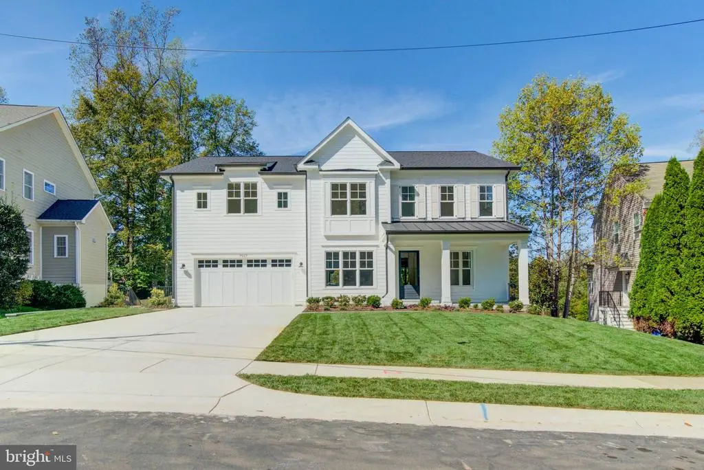 7917 Maryknoll Ave, BETHESDA