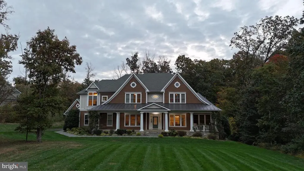 5800 Fox Chapel Estates Dr, FAIRFAX