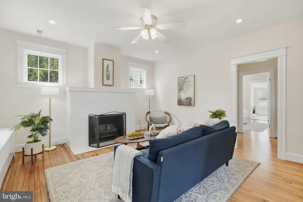 1319 Decatur St Nw, WASHINGTON