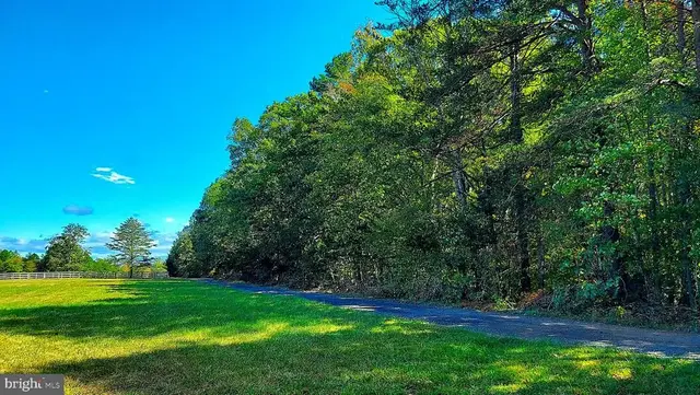 7c Woodville Rd, Locust Grove