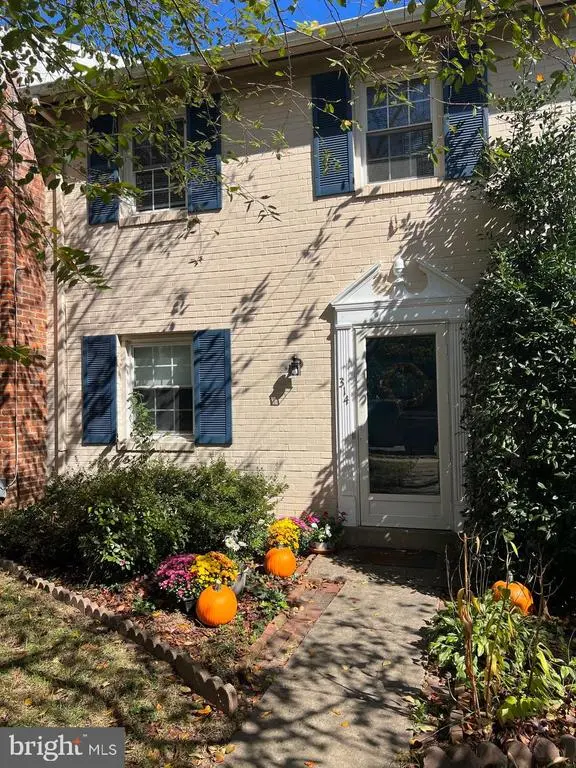 314 Rock Spring Dr Sw, LEESBURG