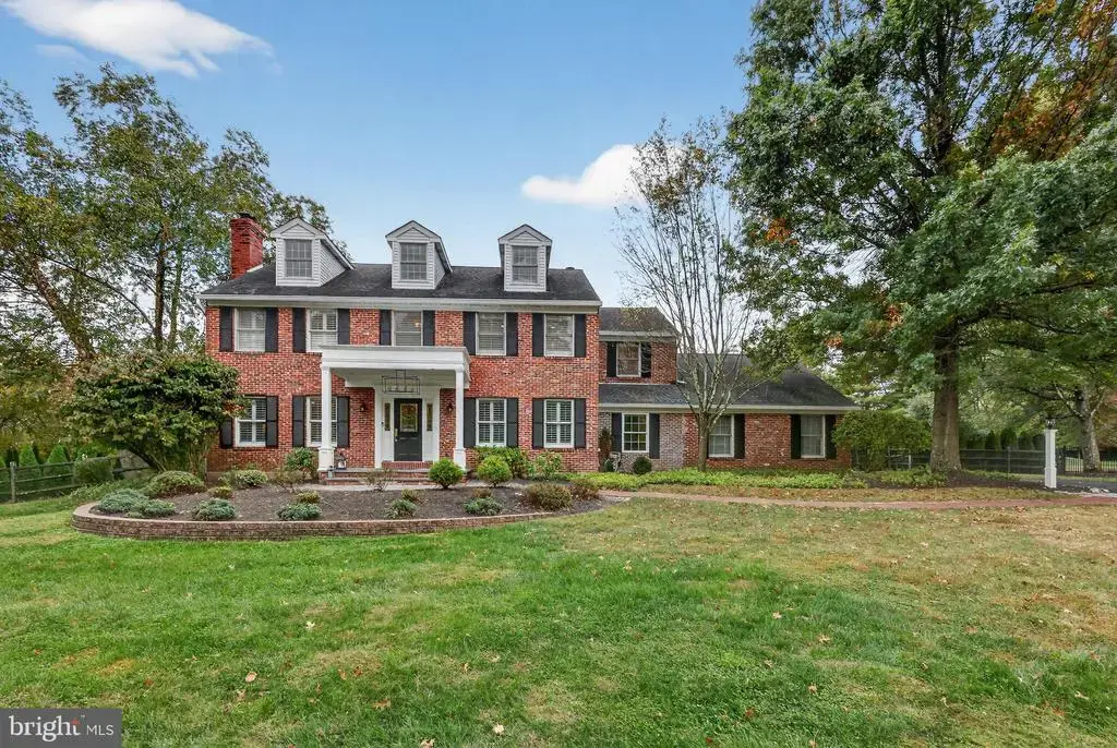 140 Glenwood Dr, WASHINGTON CROSSING