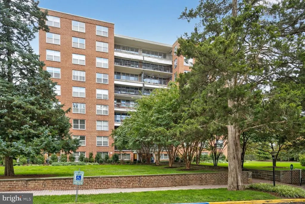 3900 Watson Pl Nw #b-1g, WASHINGTON