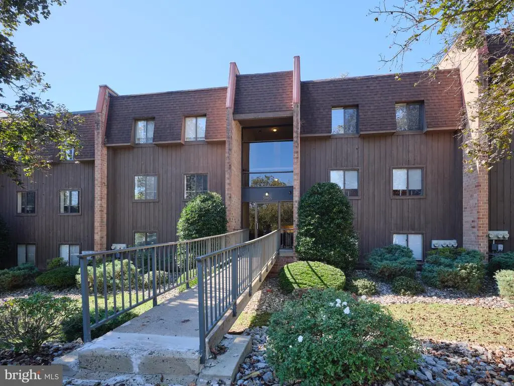 56 Hermitage Dr, NEW HOPE