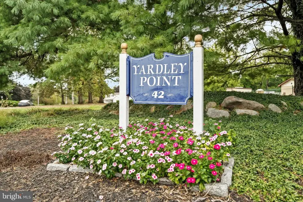 42 W College Ave #316, YARDLEY