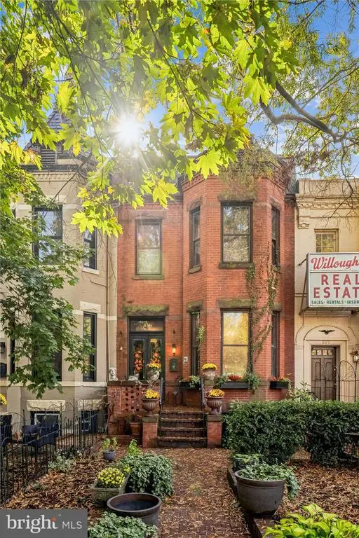 811 Massachusetts Ave Ne, WASHINGTON