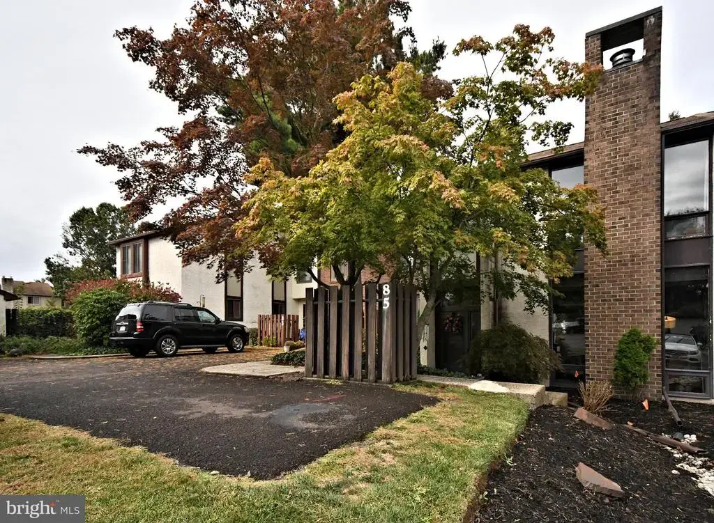 85 Queens Cir, CHALFONT