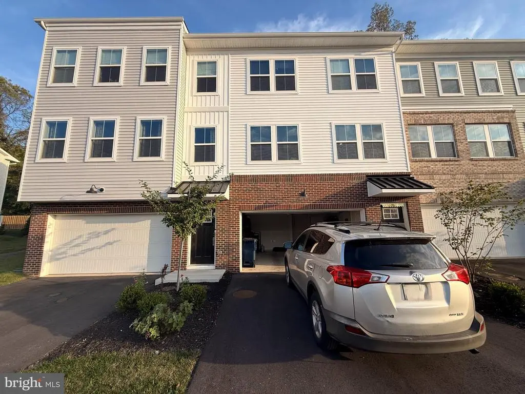 81 Four Leaf Dr, DOWNINGTOWN