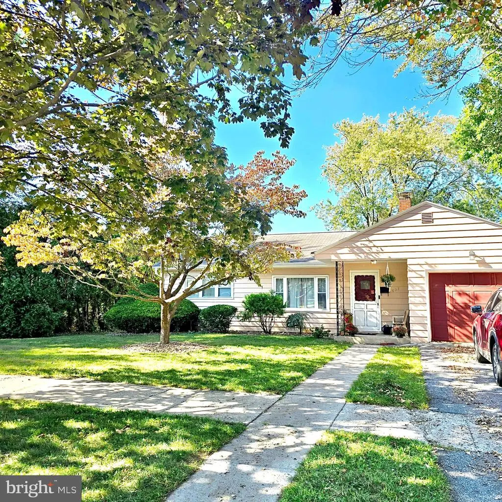 627 E Birch St, PALMYRA