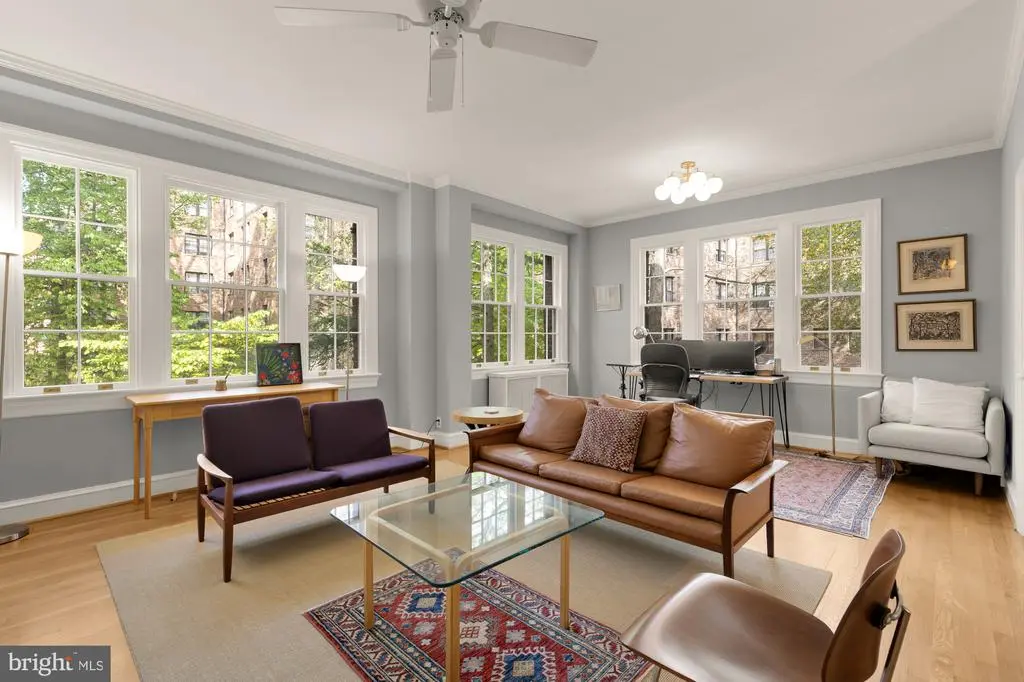 3041 Sedgwick St Nw #402d, WASHINGTON