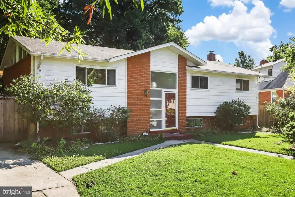 5329 Taney Ave, Alexandria