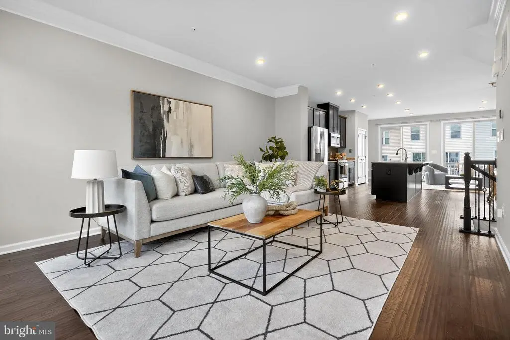 3637 Jamison St Ne, WASHINGTON