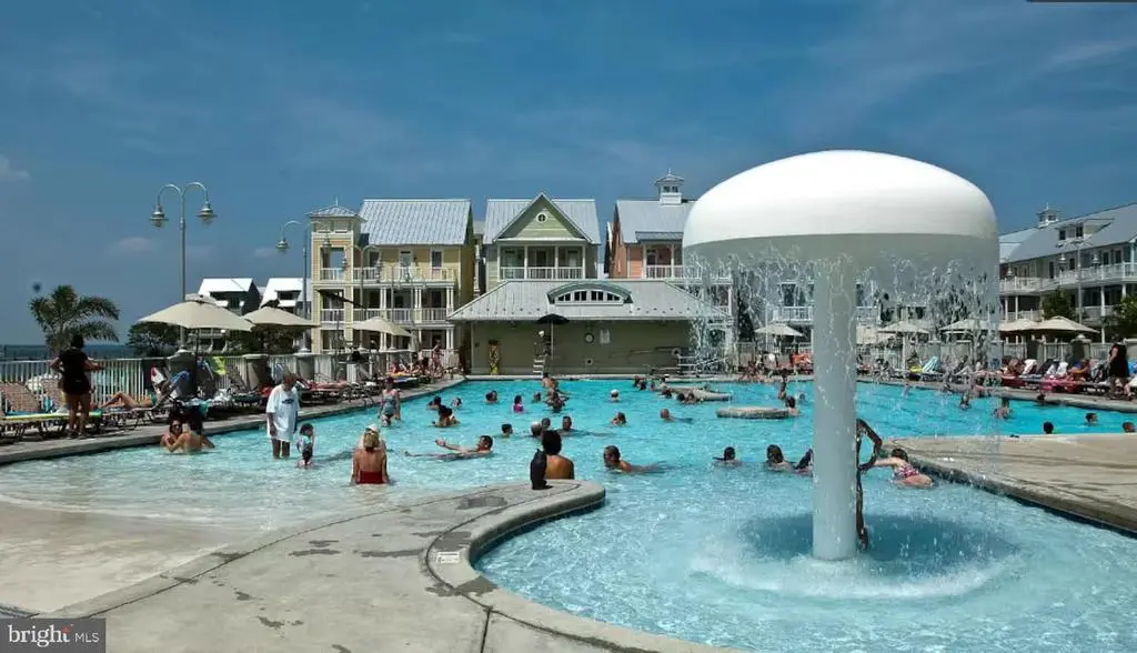 2 Fountain Dr E #2b, OCEAN CITY