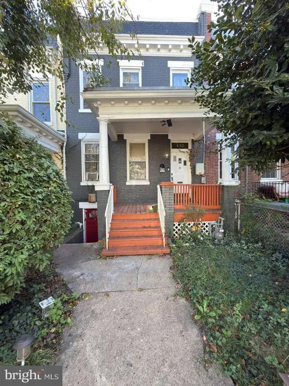 432 Newton Pl Nw, WASHINGTON