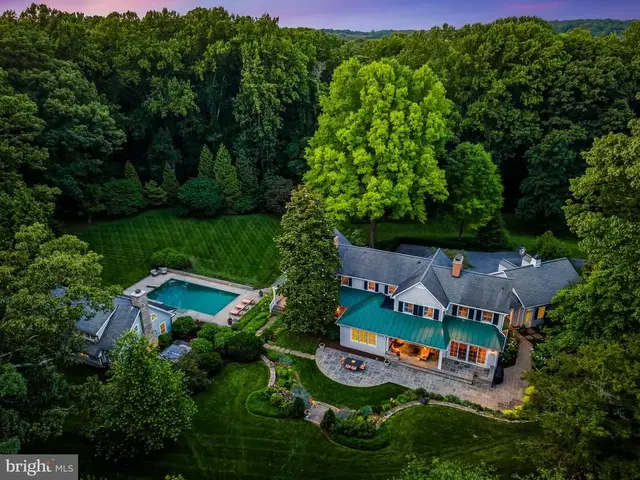 333 Golf Course Rd, Owings Mills