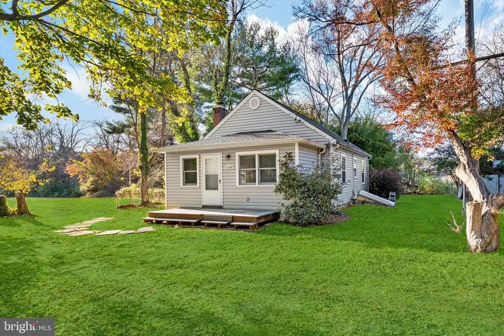 17634 Washington Grove Ln, Gaithersburg