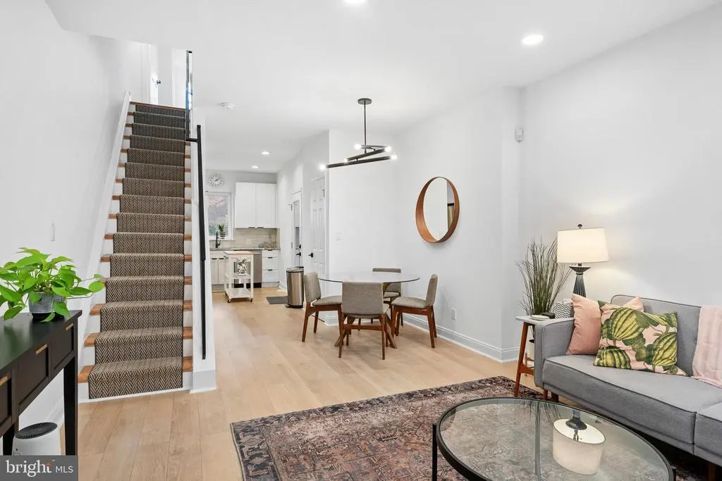 725 S 15th St, Philadelphia