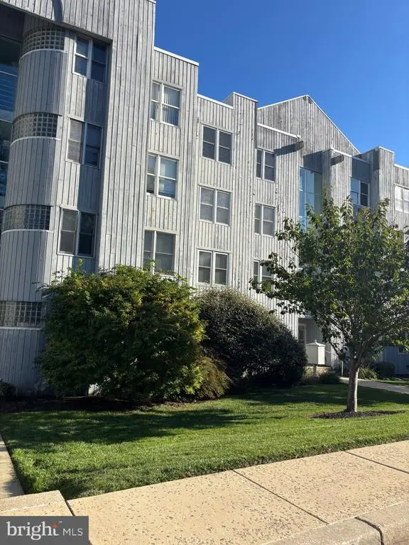 5209-unit Le Parc Dr #35, WILMINGTON