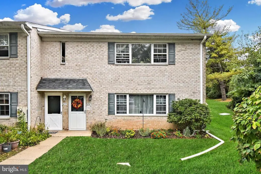 88 Hampstead Dr #88, AMBLER