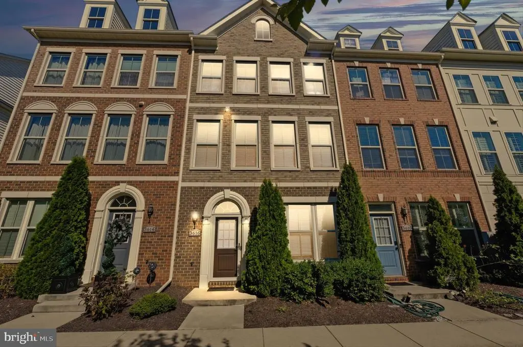 3616 Commodore Joshua Barney Dr Ne, WASHINGTON