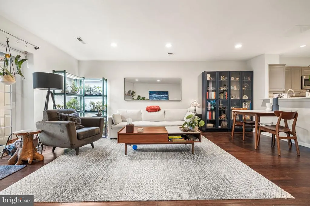 907 S Rolfe St #1-a, ARLINGTON