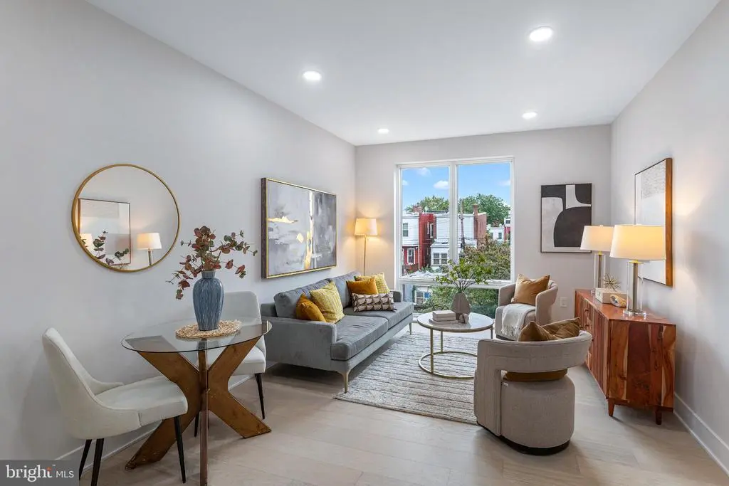 1516 East Capitol St Ne #2, WASHINGTON