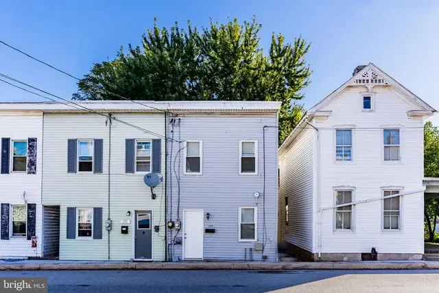 233 S Baltimore St, Dillsburg