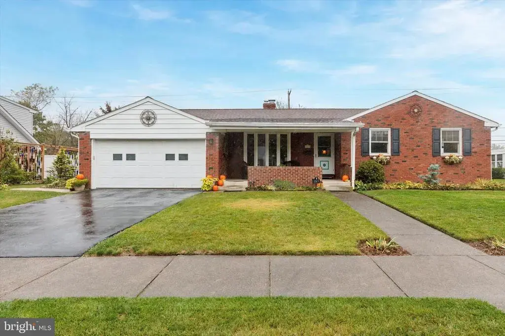 1043 Brookfield Cir, QUAKERTOWN
