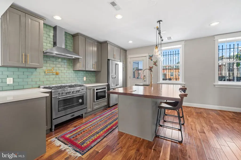 30 T St Ne #2, WASHINGTON