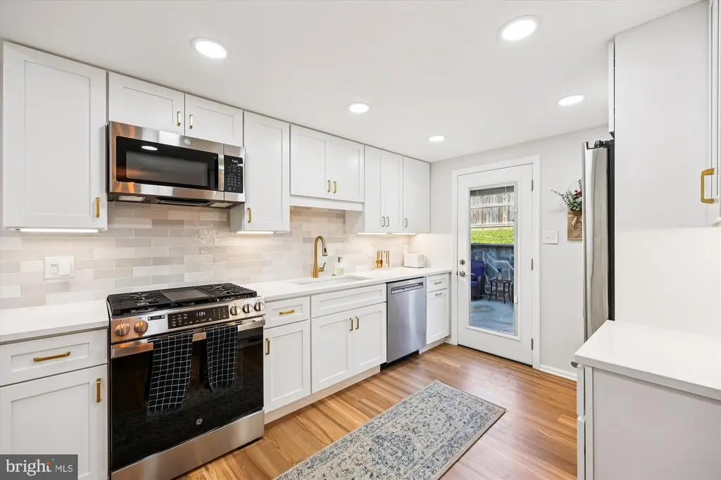 3923 Halsey St, KENSINGTON