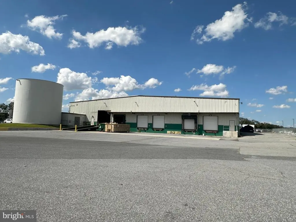 6063 Whitehurst Dr #1, SEAFORD